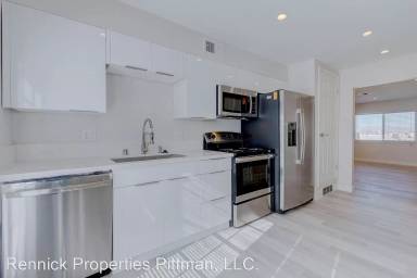 Main picture of 448 Jefferson Blvd