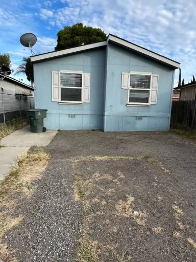 Main picture of 150 Venus Cir
