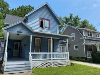 Main picture of 4345 Center St