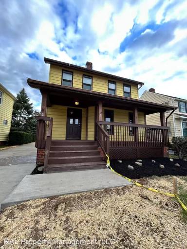 Main picture of 22050 Fuller Ave