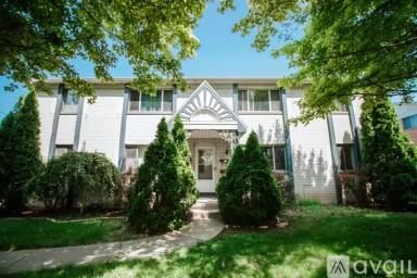 Main picture of 3048 Carskaddon Ave