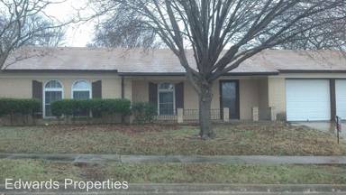 Main picture of 906 Laurie Ln