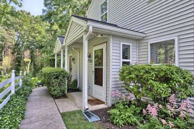 Main picture of 5811 M Hidden Lake Drive