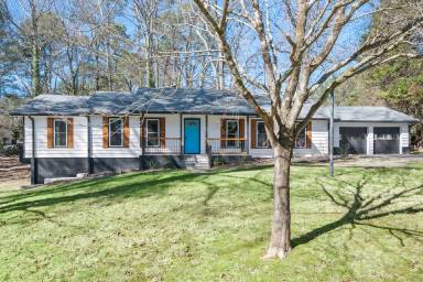 Main picture of 3285 Marlanta Dr