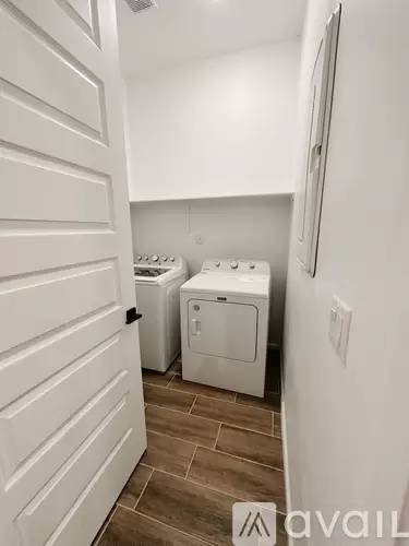 Main picture of 5024 Kenner Way