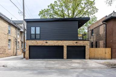 Main picture of 3139 N Francisco Ave