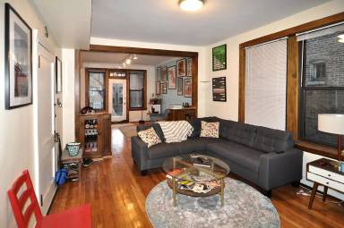 Main picture of 2638 W Iowa St