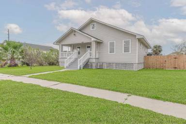 Main picture of 623 32nd St