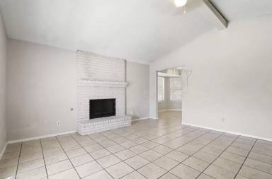 Main picture of 2918 E Glen Dr