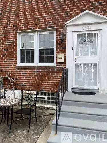 Main picture of 8638 Rugby St