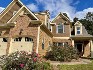 Main picture of 390 Lightness Dr