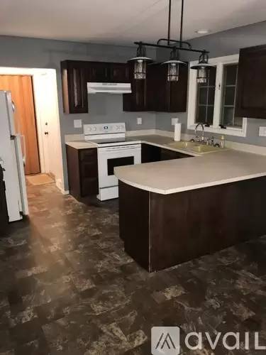 Main picture of 3 Heath Ct