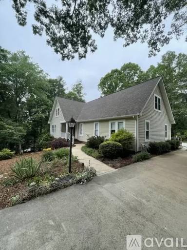 Main picture of 1003 Charlesmont Ct