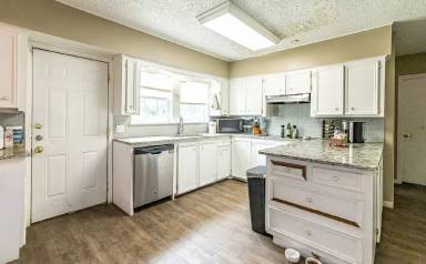 Main picture of 2506-2818 36th St