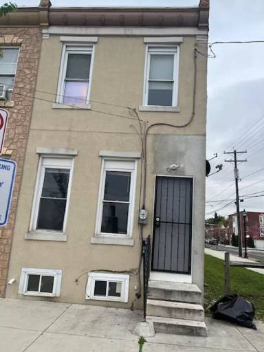 Main picture of 602 Point St