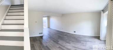 Main picture of 2154 E Main St