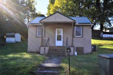 Main picture of 1602 Dixon St