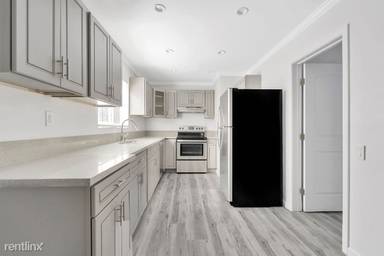 Main picture of 875 Glenway Dr