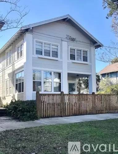 Main picture of 2312 Forbes St