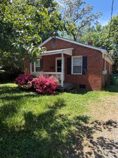 Main picture of 3022 Leroy St