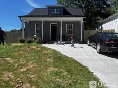 Main picture of 230 Daniel St