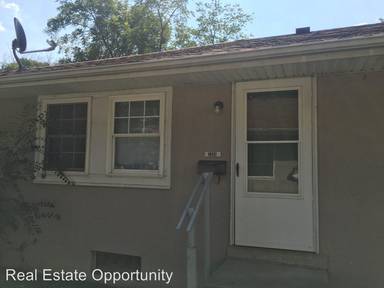 Main picture of 2383 Hiawatha Park Dr
