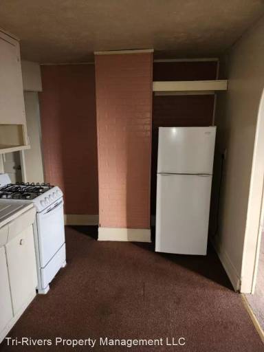 Main picture of 124 E Prescott Ave