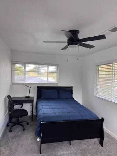 Main picture of 2445 Town Cir