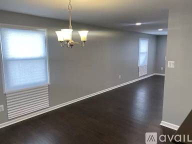 Main picture of 7765 Greymont St