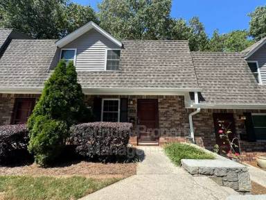 Main picture of 3135 Reeves St SE