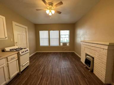 Main picture of 417 W Woldert St