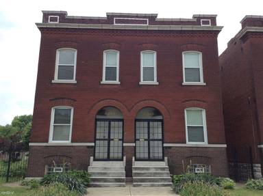 Main picture of 4376 Gibson Ave