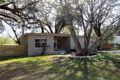 Main picture of 209 Redwood Ave