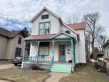 Main picture of 713 N 3rd St
