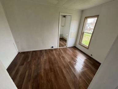 Main picture of 2101 Riverside Blvd