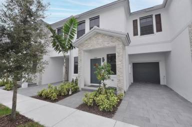 Main picture of 1622 SW 28th Ct