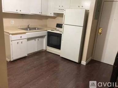 Main picture of 1015 York Ave