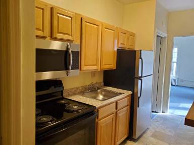 Main picture of 93 Whitney Ave