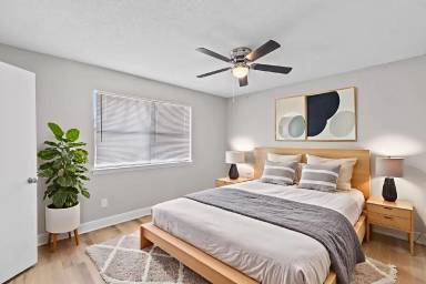 Main picture of Village Square Landings