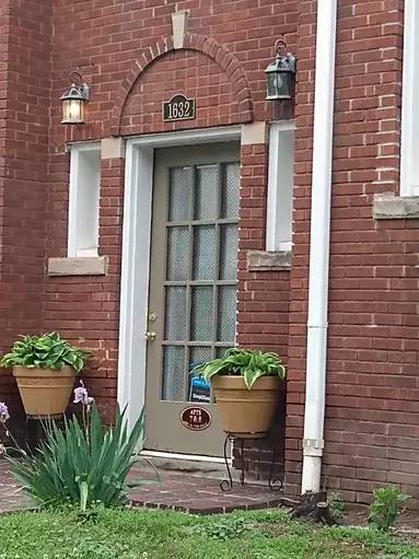Main picture of 1632 Virginia St E
