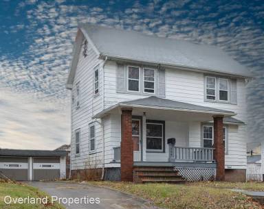 Main picture of 866 Caledonia Ave
