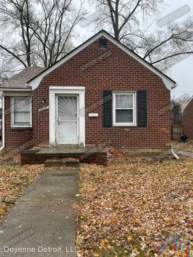 Main picture of 18236 Gilchrist St