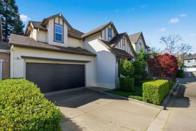 Main picture of 34 Windsor Ct