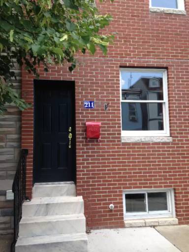 Main picture of 211 S Eaton St