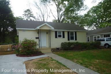 Main picture of 2216 Vanderbilt Rd