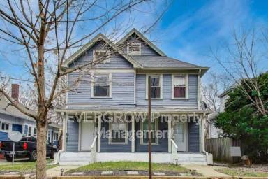 Main picture of 413 N Oxford St