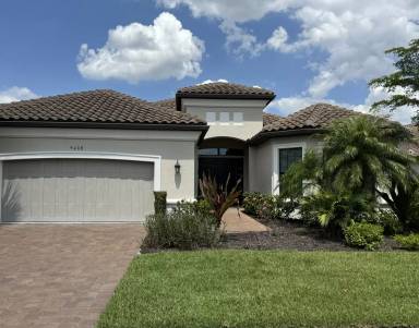 Main picture of 9408 Rapallo St