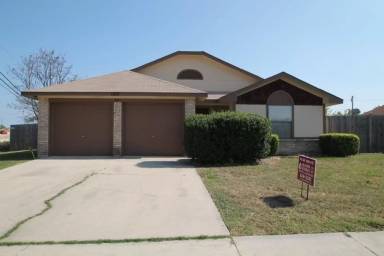 Main picture of 1100 Goodhue Dr