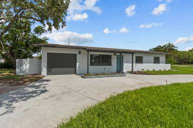 Main picture of 3621 Searobin Dr SE