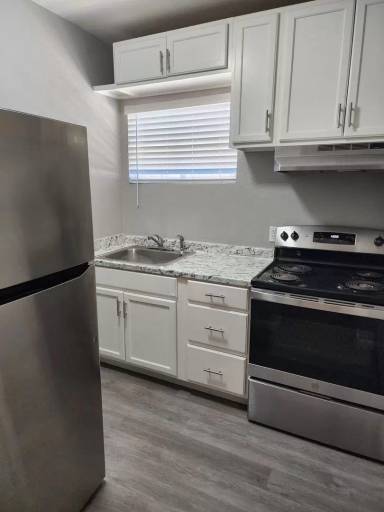 Main picture of 1546 W McDowell Rd